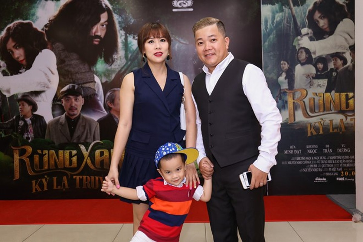 Hoai Linh duoc fan vay kin tren tham do ra mat phim-Hinh-7